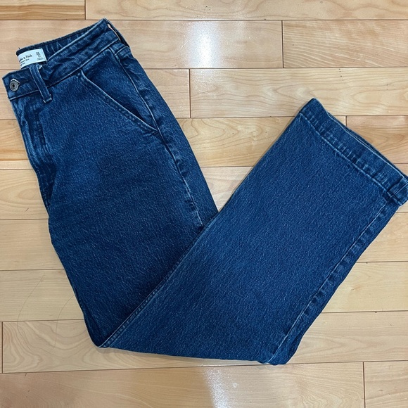 Abercrombie curve love high rise 90s relaxed jean - Picture 6 of 10